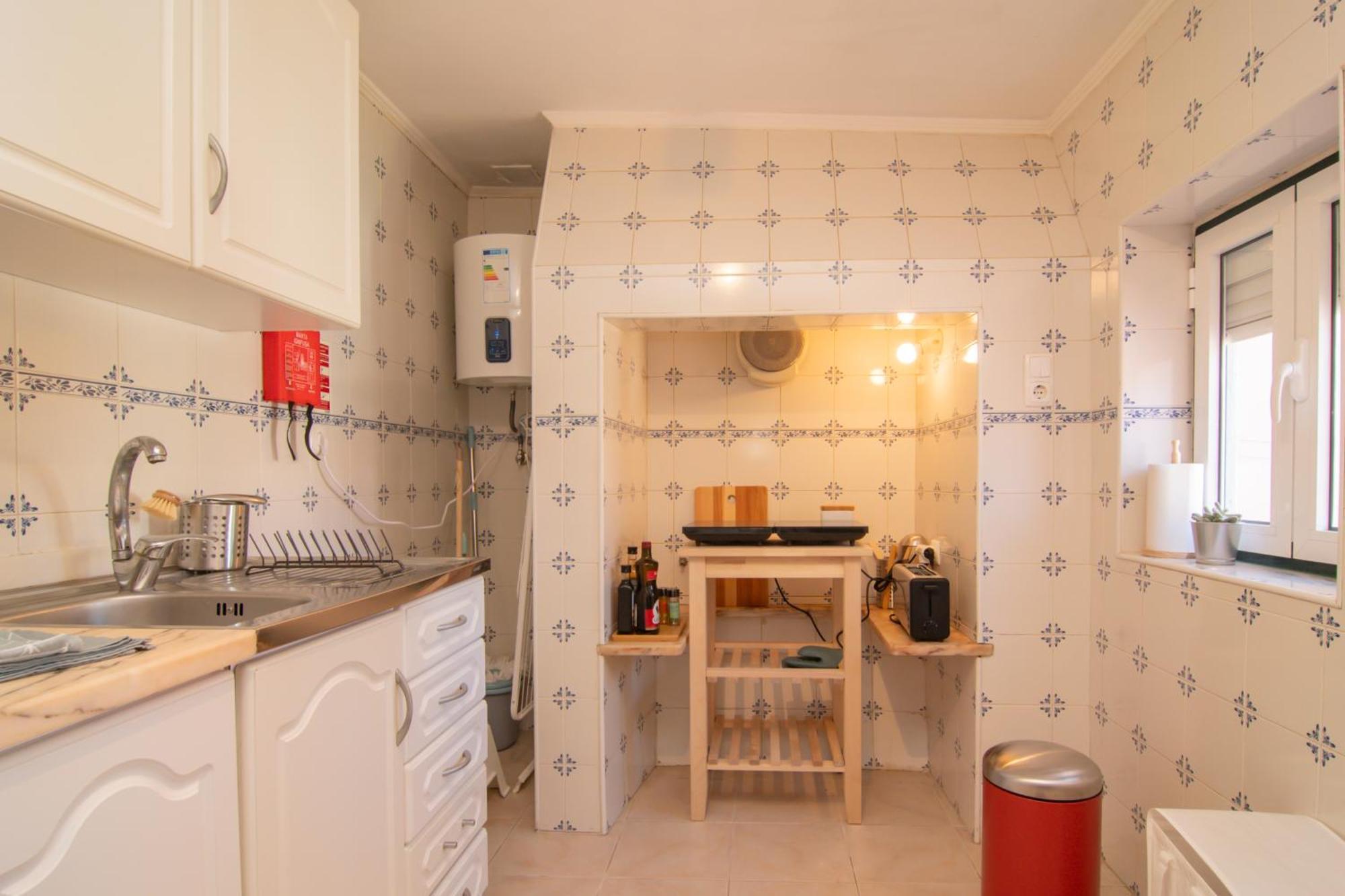 Апартаменты Charming & Peaceful Family Flat Лиссабон Экстерьер фото