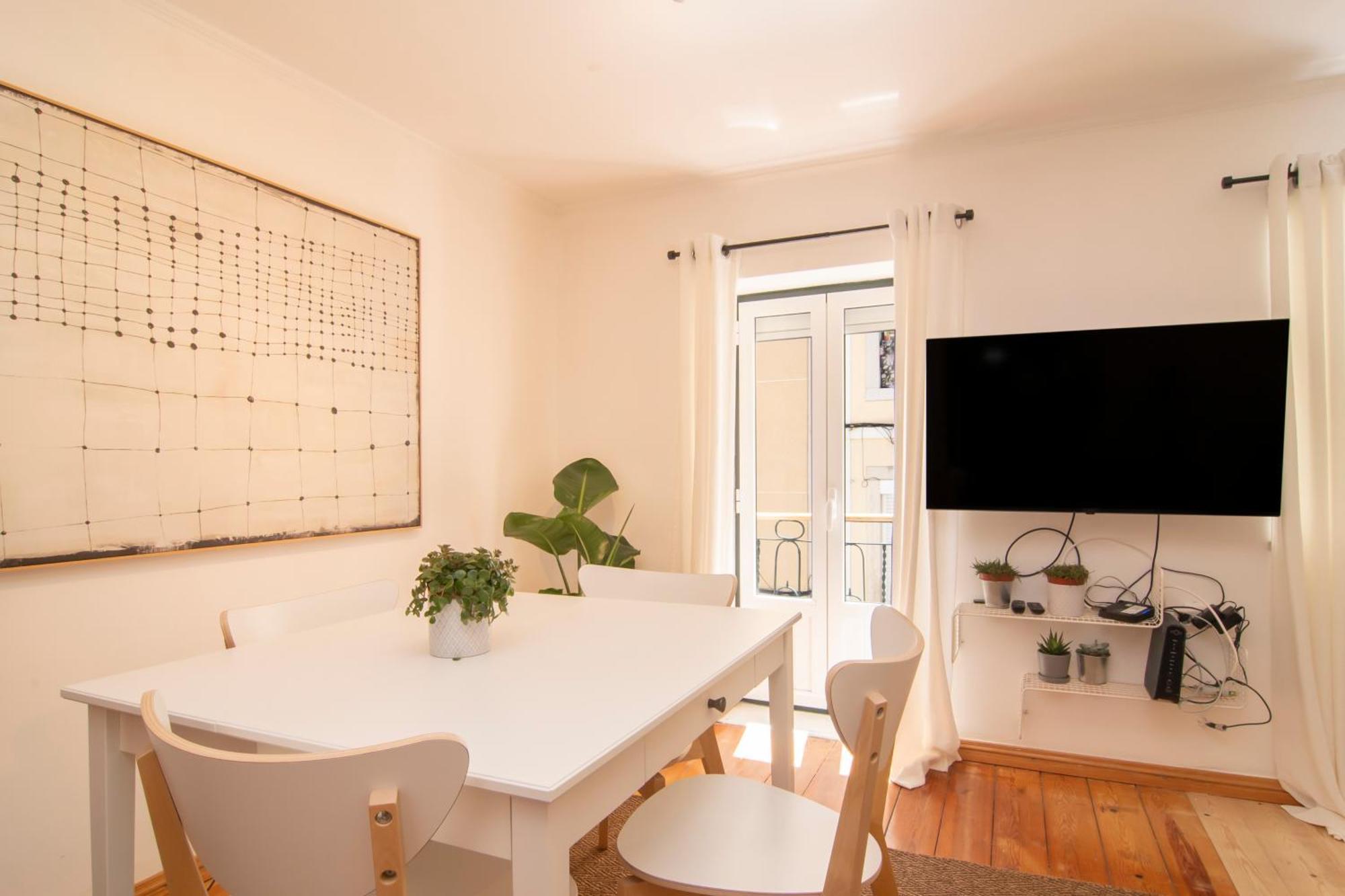 Апартаменты Charming & Peaceful Family Flat Лиссабон Экстерьер фото